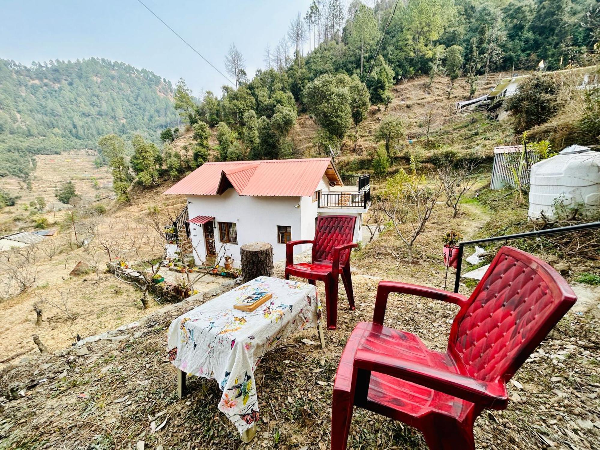 Love'S Farm, Cottage In Ramgarh Экстерьер фото